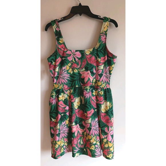 NWT Old Navy Green Floral Side Tie Swim Dress Built In Briefs Padded Vacation - Picture 7 of 14